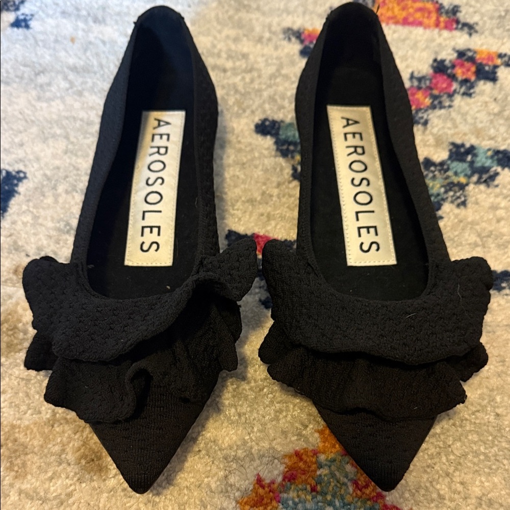 New.  AEROSOLES Damira Black Ruffle Flats
